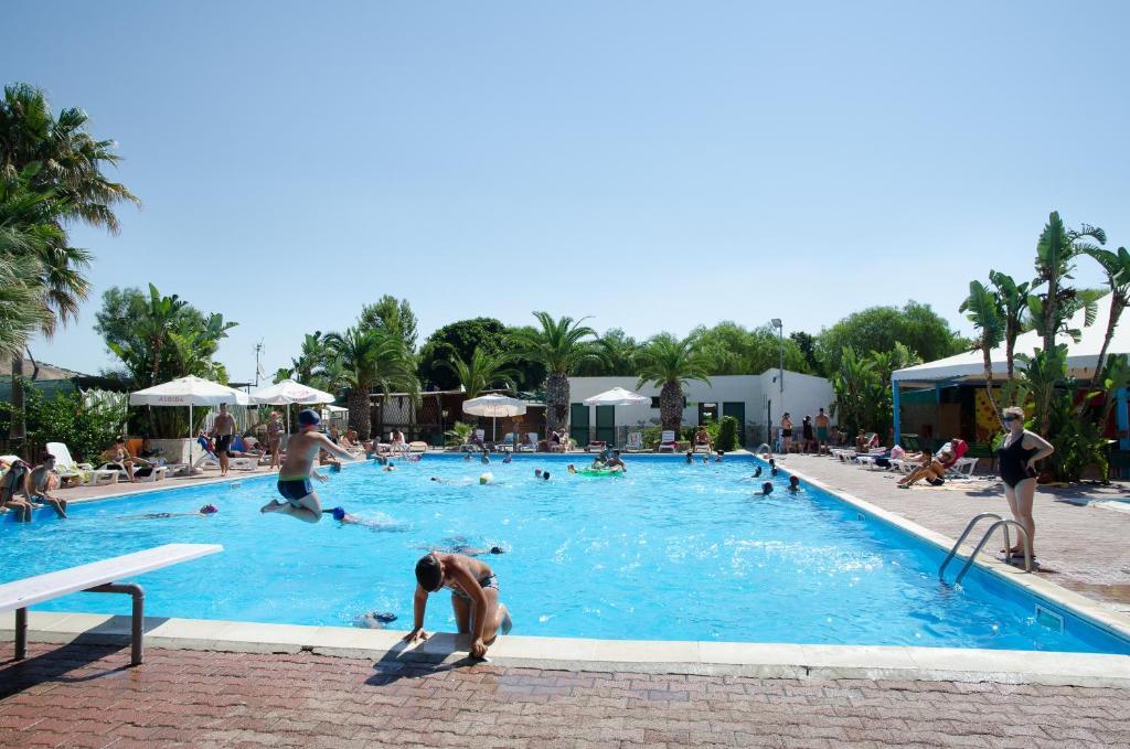 Kamemi Village & Camping Ribera Extérieur photo