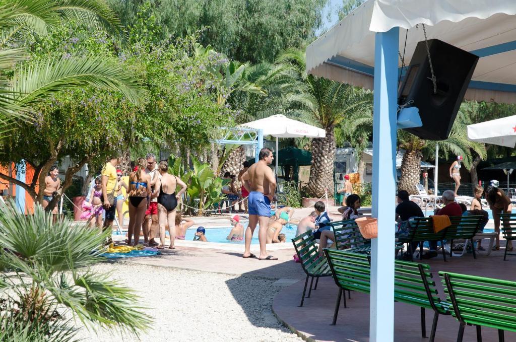 Kamemi Village & Camping Ribera Extérieur photo