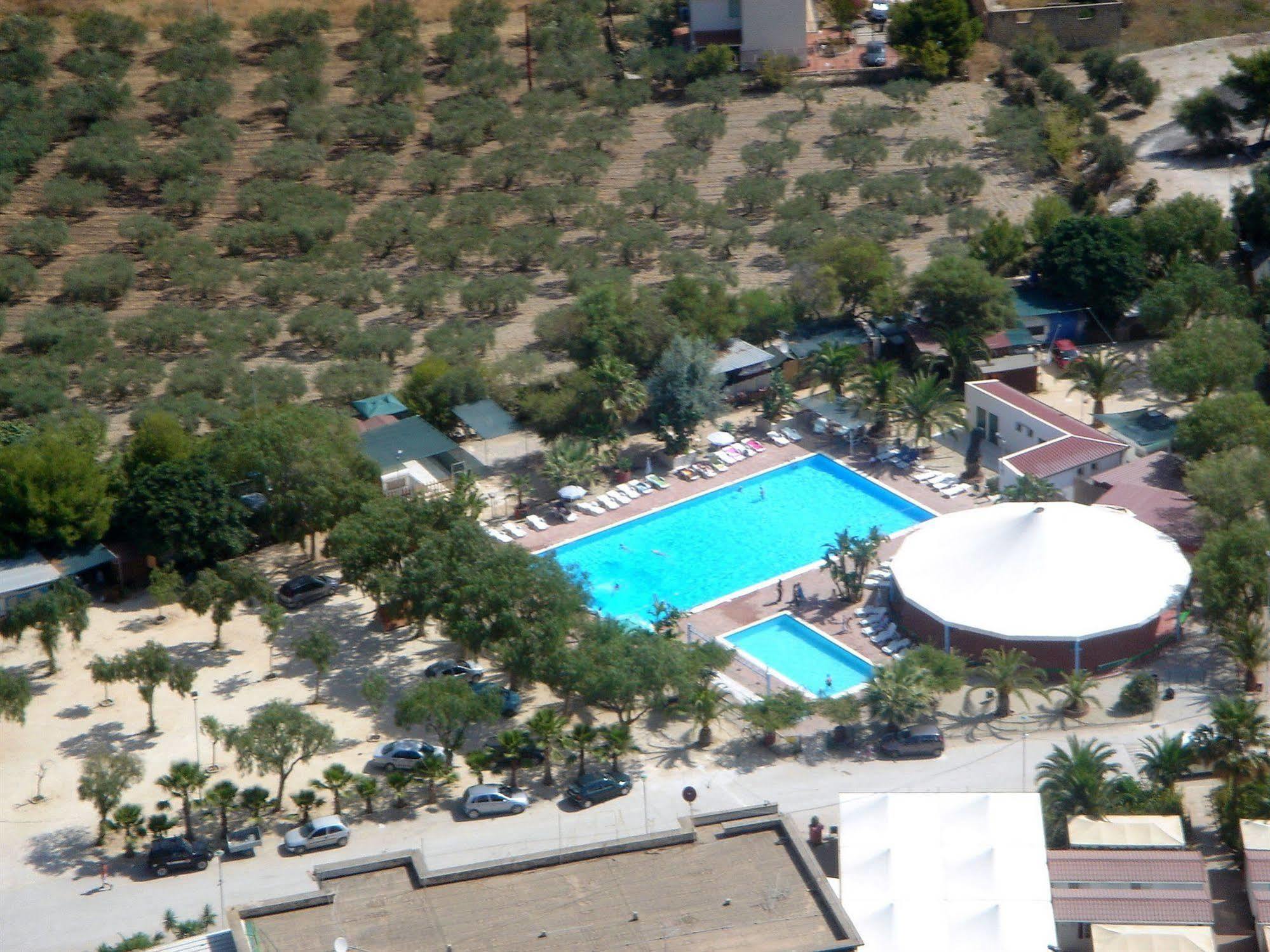 Kamemi Village & Camping Ribera Extérieur photo
