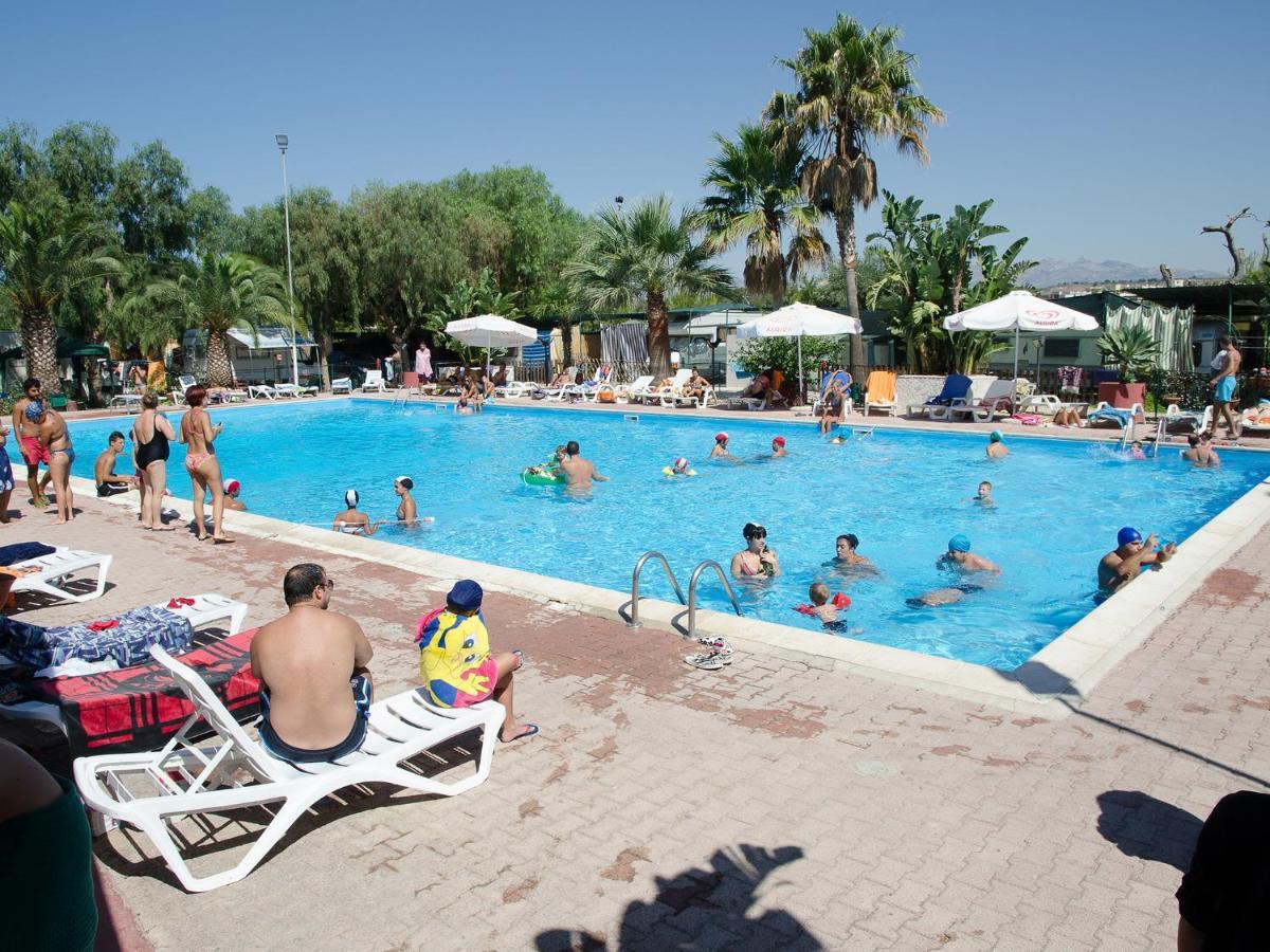 Kamemi Village & Camping Ribera Extérieur photo